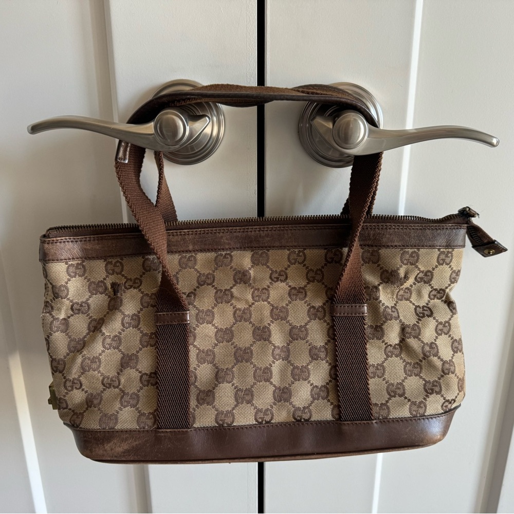 Gucci Shoulder Bag